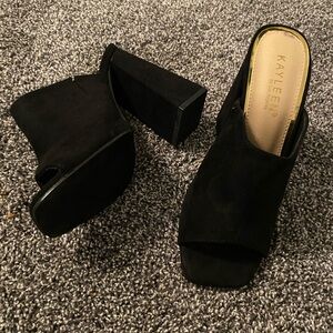Pretty chunk black mules cushion. Worn once. Size 7.  Kaylen by Los Angelos